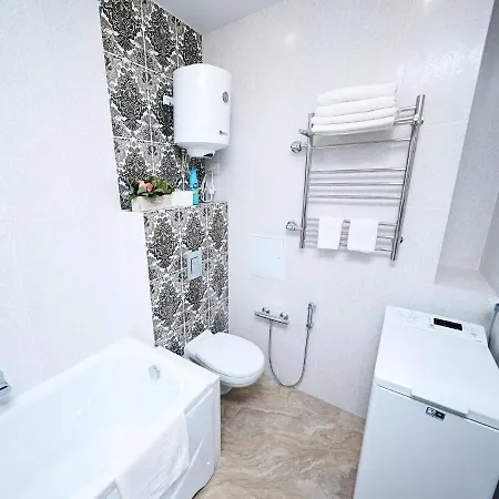 New White Studio On Mayak Апартаменти